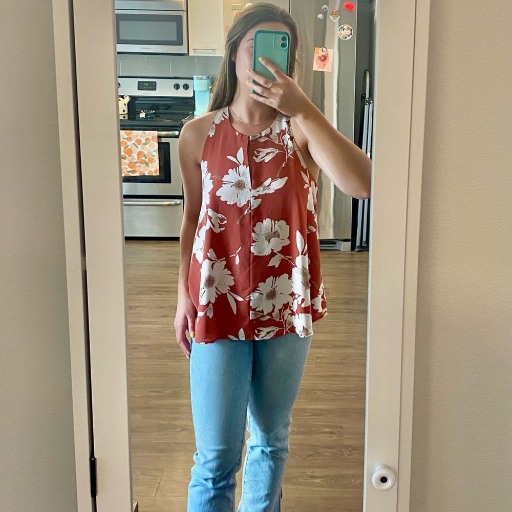 Summery flower tank